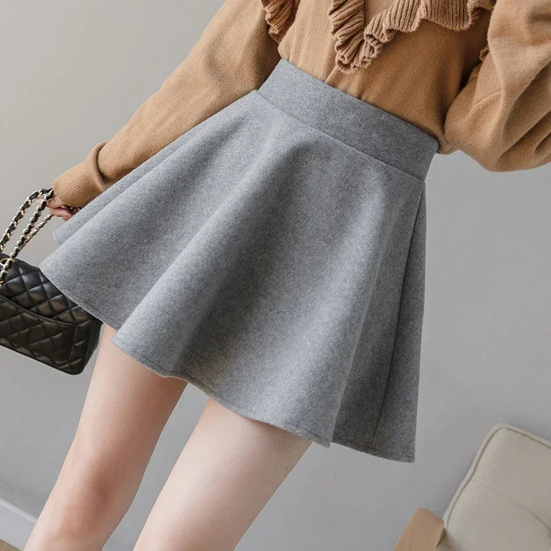 Slim Fit Zippered PU Pleated Skirt